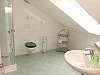 ger�umiges Bad im Obergescho�